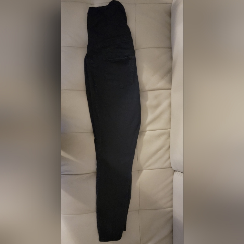 Ingrid & Isabel Maternity Skinny Jeans